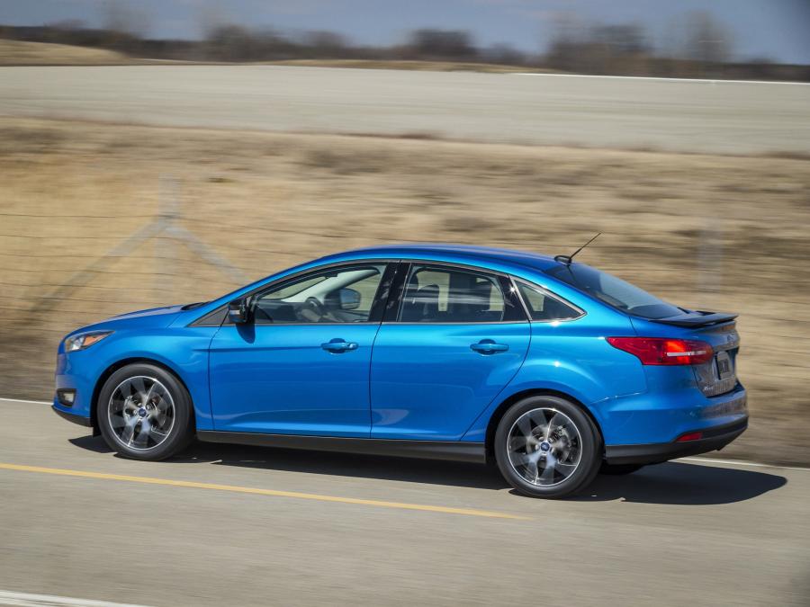  Ford Focus Sedan 2014 года  (фото 9 из 36)